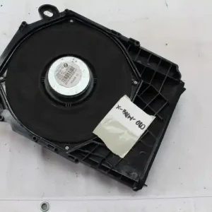 Obniżka ceny Głośnik 18820010+ dystans głośnika 43040741982 prawy